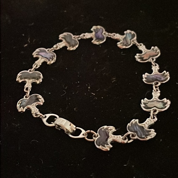 Vintage silver tone bracelet with 11 Abalone shell links & 33 Austrian crystals - Picture 10 of 14